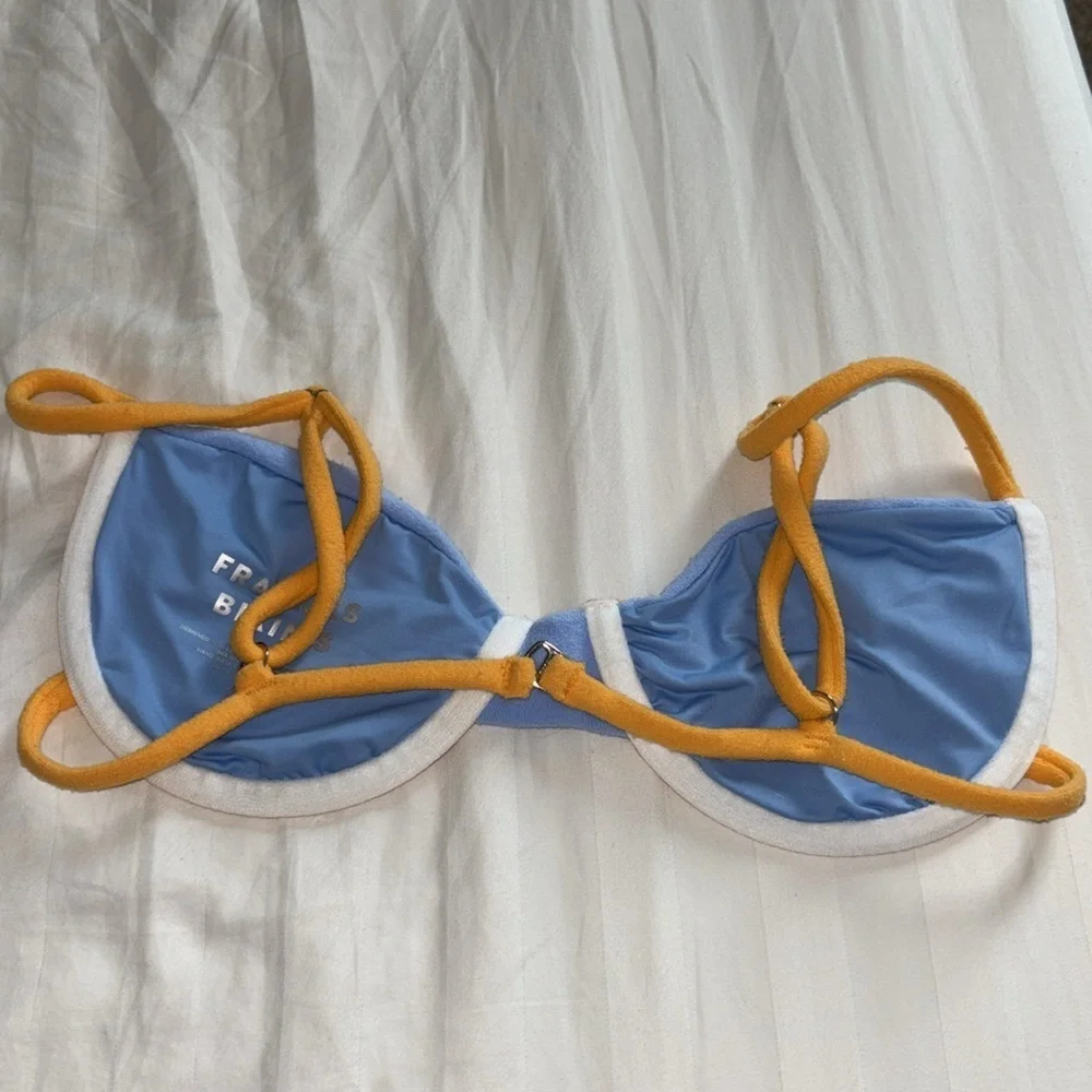 Frankie’s Bikinis Maggie Terry Underwire Bikini Top size Small